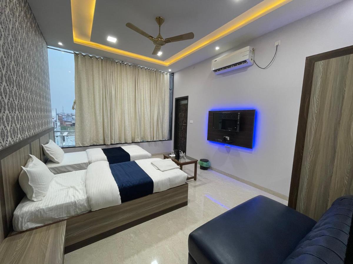 The Royal Palace Hotel Gorakhpur Exterior photo
